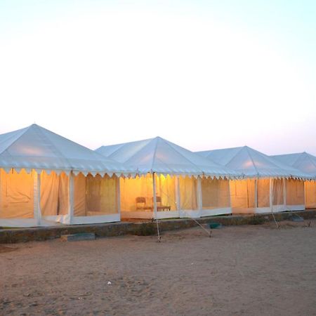 Kai Kabila Desert Camp Sām 外观 照片
